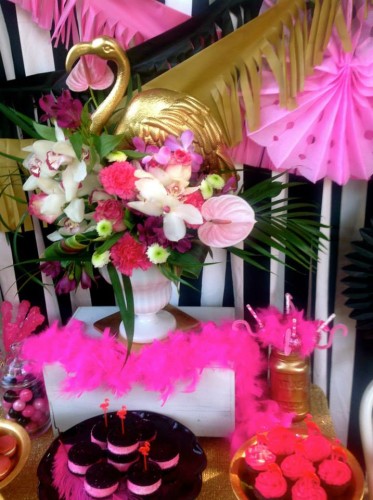 Chic Flamingo bridal shower centerpiece ideas
