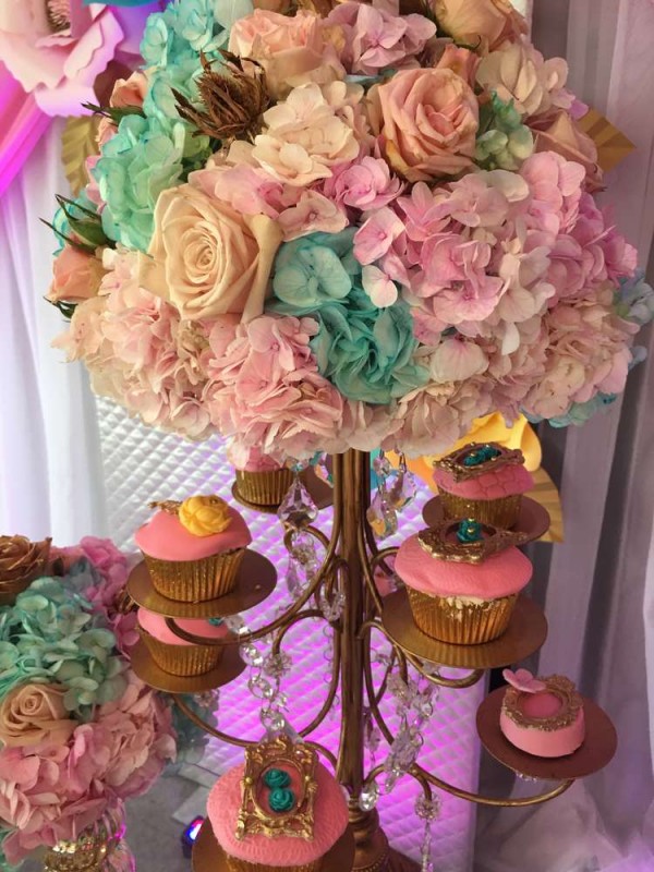 Pretty-In-Pastel-Bridal-Shower-Cupcakes