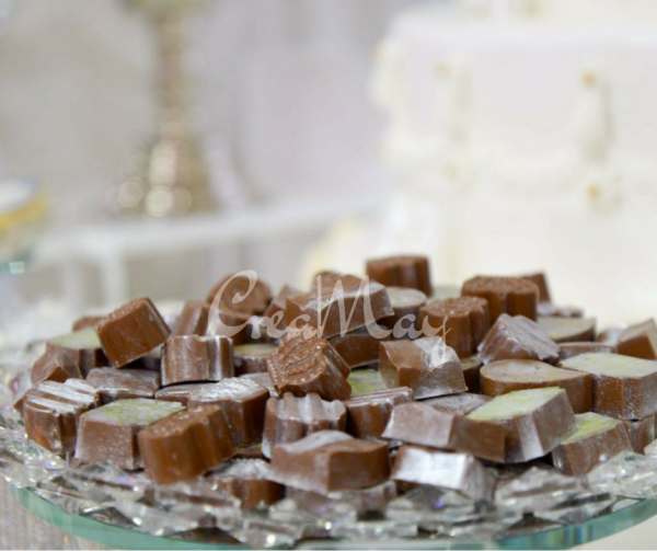 Silver-Wonderland-Wedding-Chocolates