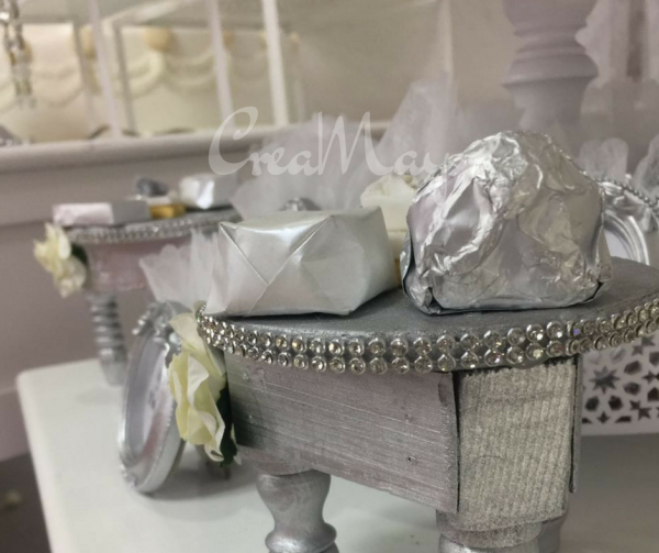Silver-Wonderland-Wedding-Wrapped-Goodies
