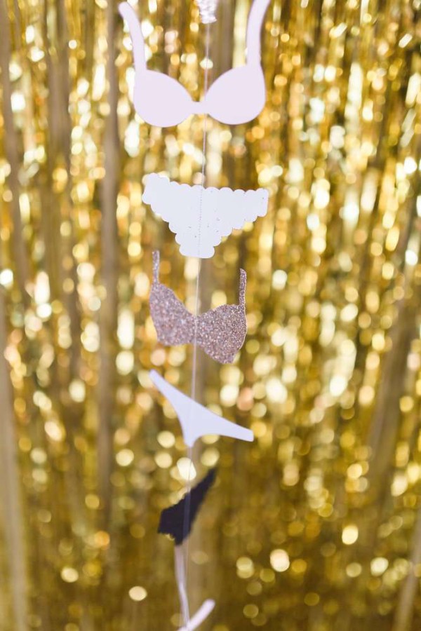 Golden-Glamour-Bridal-Party-Hanging-Decorations