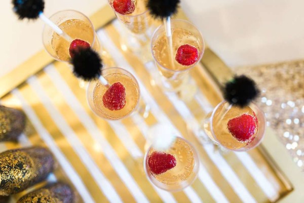 Golden-Glamour-Bridal-Party-Raspberries