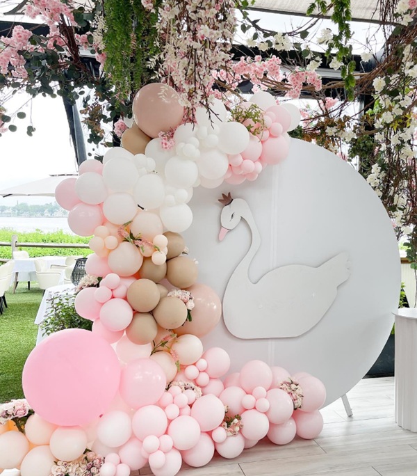 swan bridal shower backdrop