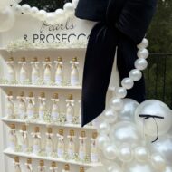Pearls and Prosecco station